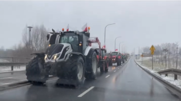 Rolnicy jadą na Warszawę